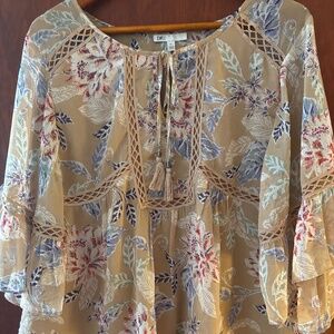 DR2  XL blouse, beige floral